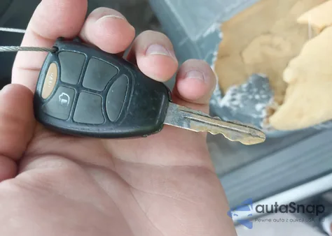 2006 Dodge Grand Caravan Sxt z USA, uszkodzony, nr VIN 2D4GP44L86R700534